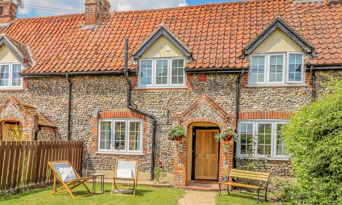 Bury St Edmunds Cottage | Bluebird Cottage