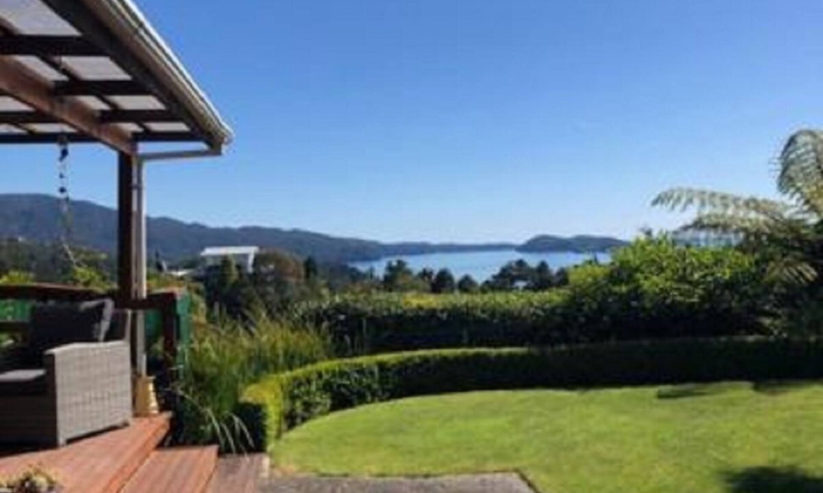 Kaiteriteri House | Blyth House. Kaiteriteri Abel Tasman View (Self contained) 2 Bedrooms