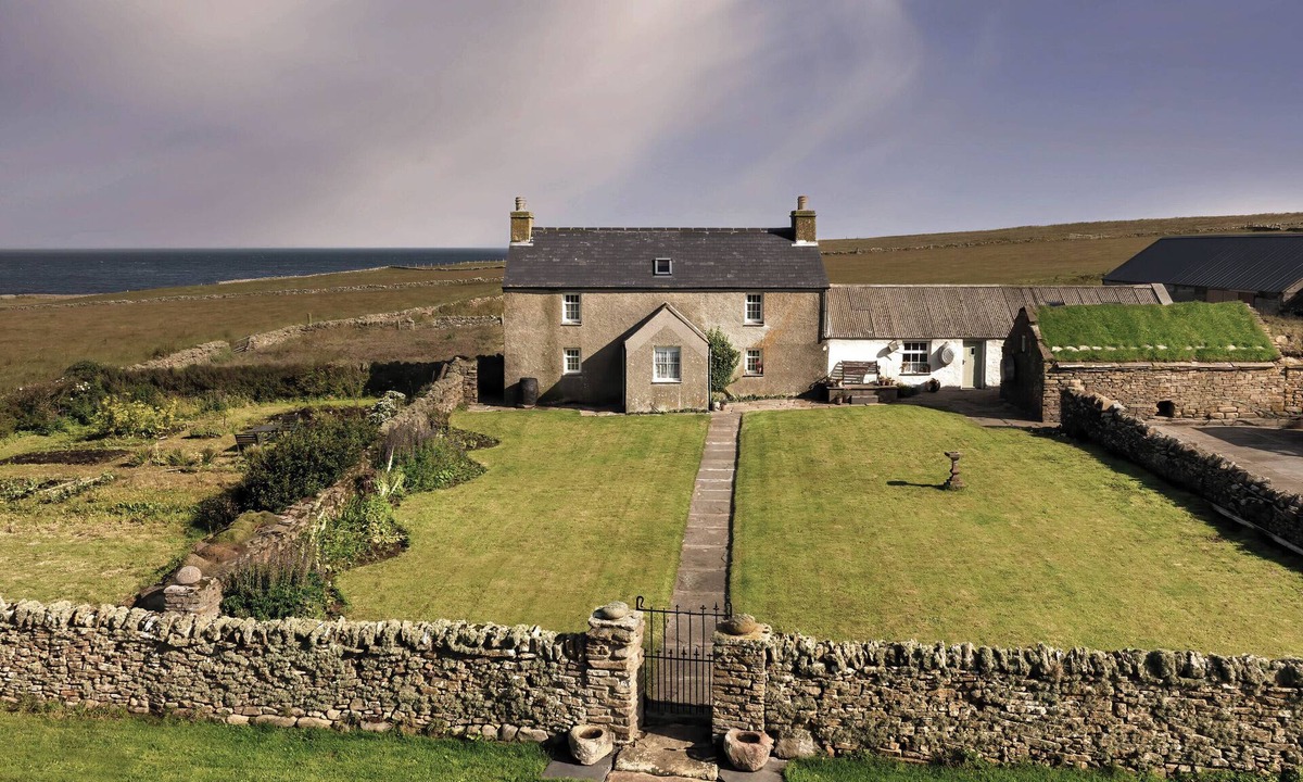 Sanday House | Boloquoy Victorian Farm & Watermill. Authentic period immersive experience