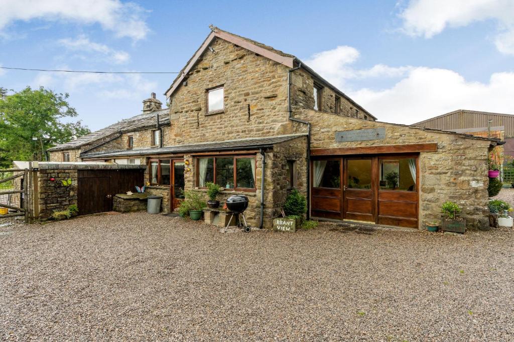Sedbergh House | Brant View