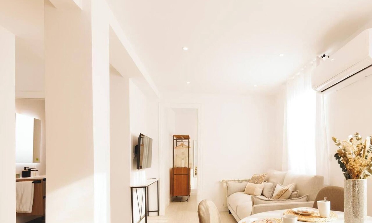 Eixample Apartment | Bravissimo Jaume I Penthouse, with 3 bedrooms