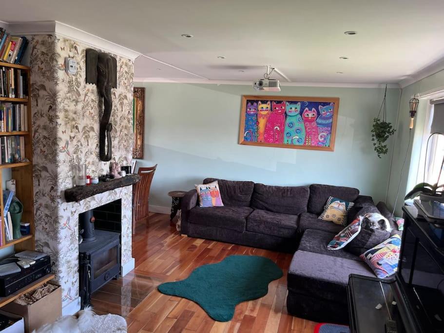 Inverkeithing House | Bright, comfy and peaceful house