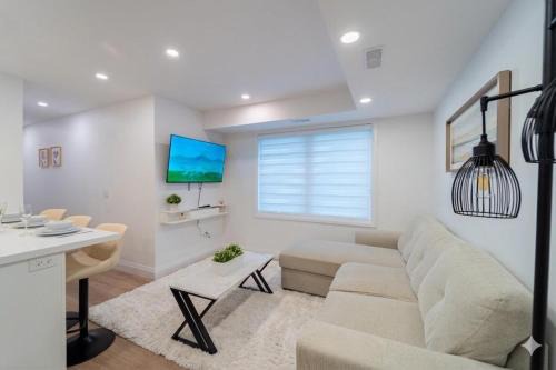 Kitchener Apartment | Bright & Spacious 2BR Near Downtown KW