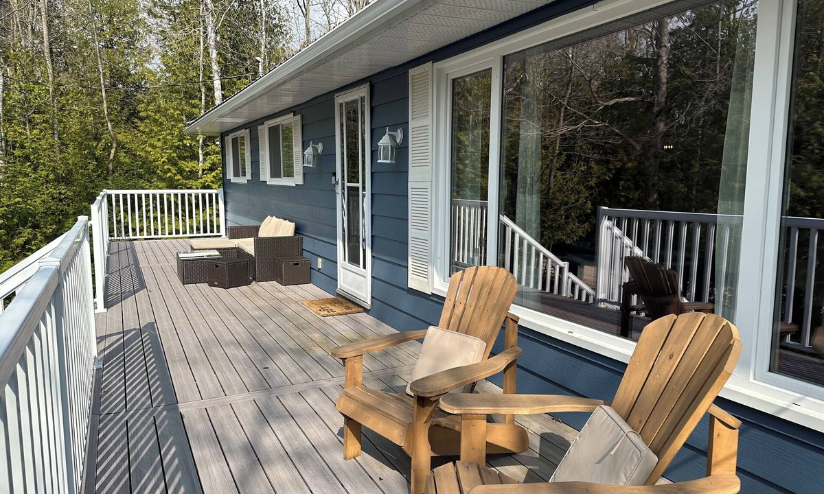 Colpoys Bay Cottage | Bruce Peninsula Family Cottage (Berford Lake 4 bedrooms, 2bath)