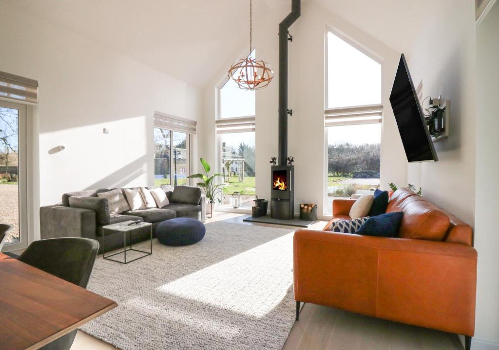 Banff House | Bullpens