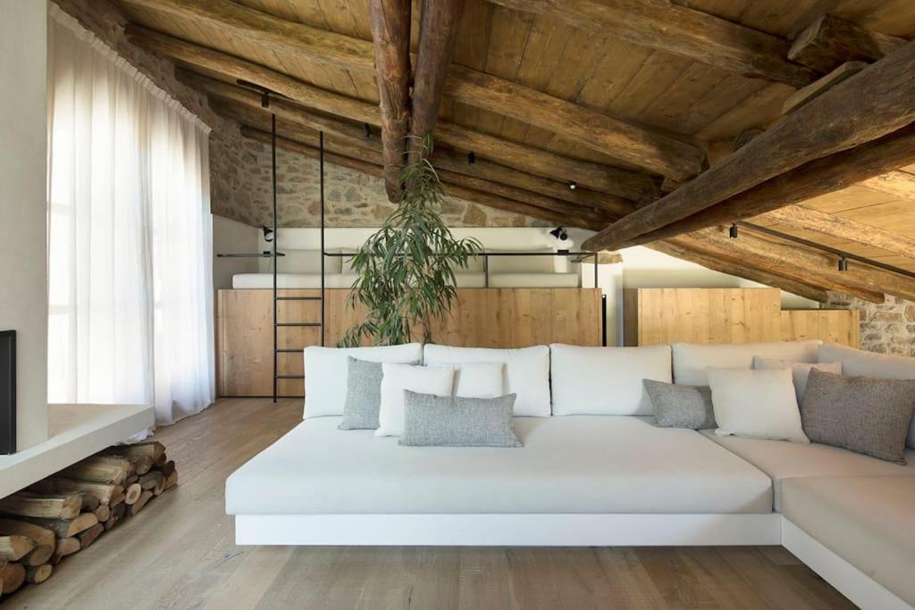 Vilallonga de Ter Ski Chalet | Cabana La Roca