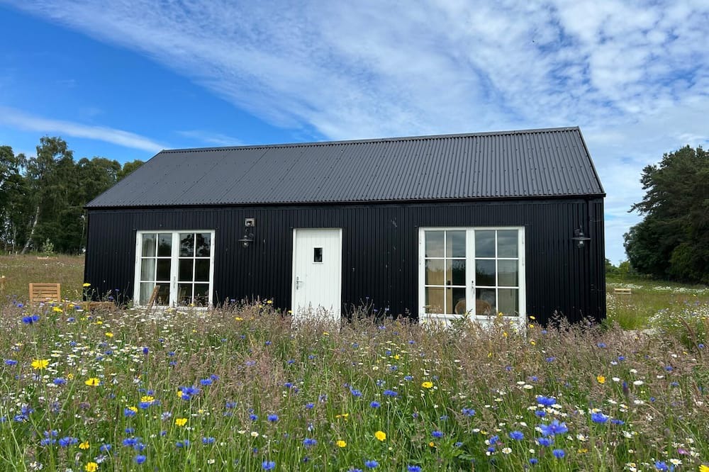 Kirkhill Cabin | Cabin No. 1, Wester Kirkhill Lodges