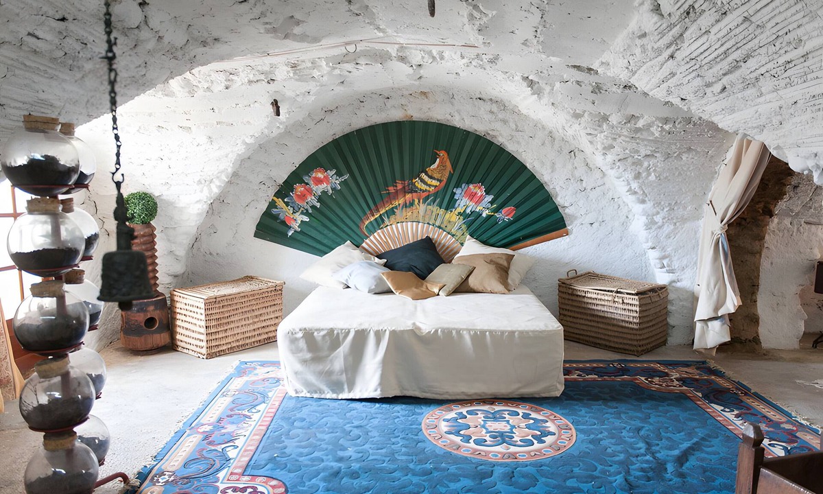 Rabos House | Can Caliro. Accommodation for 6 in a rural farmhouse