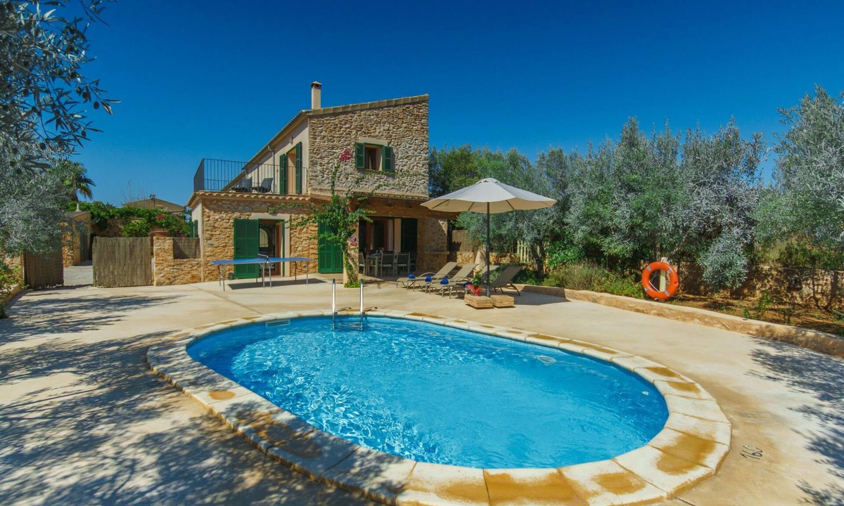 S Horta House | Can Marines des cami des carro by Interhome