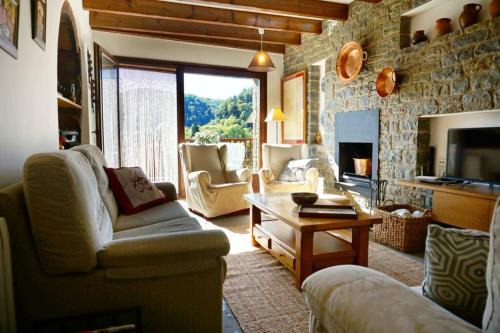 Rupit I Pruit House | CAN REXACH