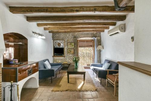 Montiro House | Can Roca