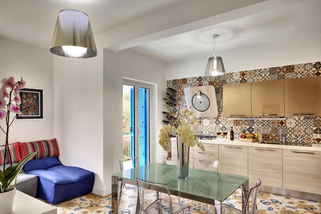 Sorrento Apartment | Caruso 2 by Villasandco RentalSorrento