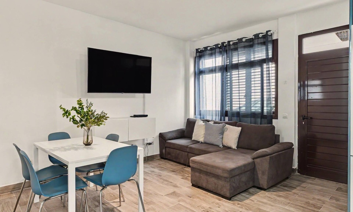 Arrecife Apartment | Casa Azul – Spacious Apartment to Discover Lanzarote