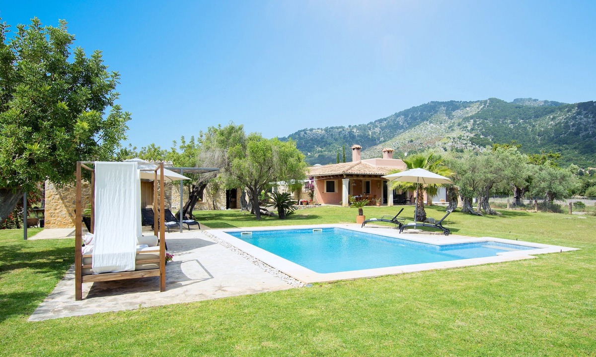 Selva Villa | CASA EN MOSCARI - Villa with private pool in Binibona (Selva). Free WiFi