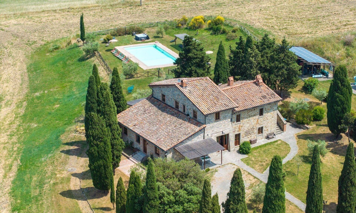 Castiglione d'Orcia Villa | Casale Santa Francesca