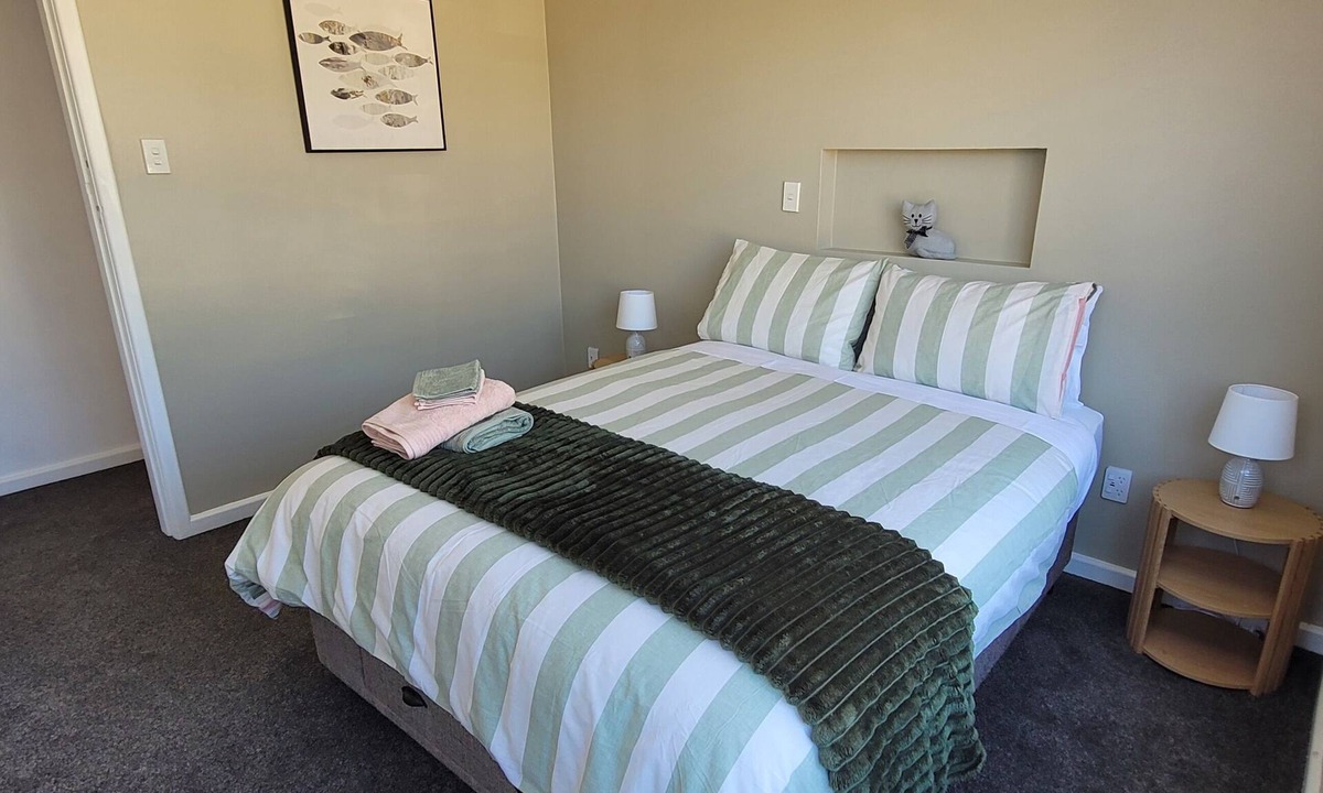 Blenheim House | Central Blenheim Character House - Kitchen, Laundry, BBQ, Bikes