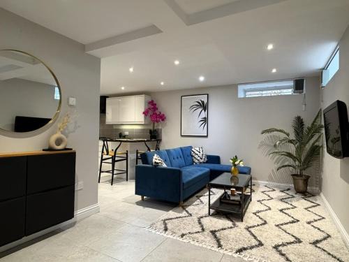 Bury St Edmunds Apartment | Central Bury Apartment with Private Entrance