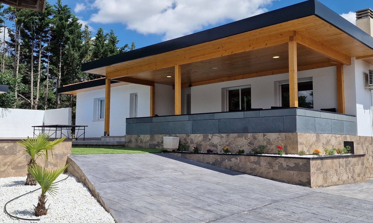 Nuevo Baztan Ski Chalet | Chalet Oasis