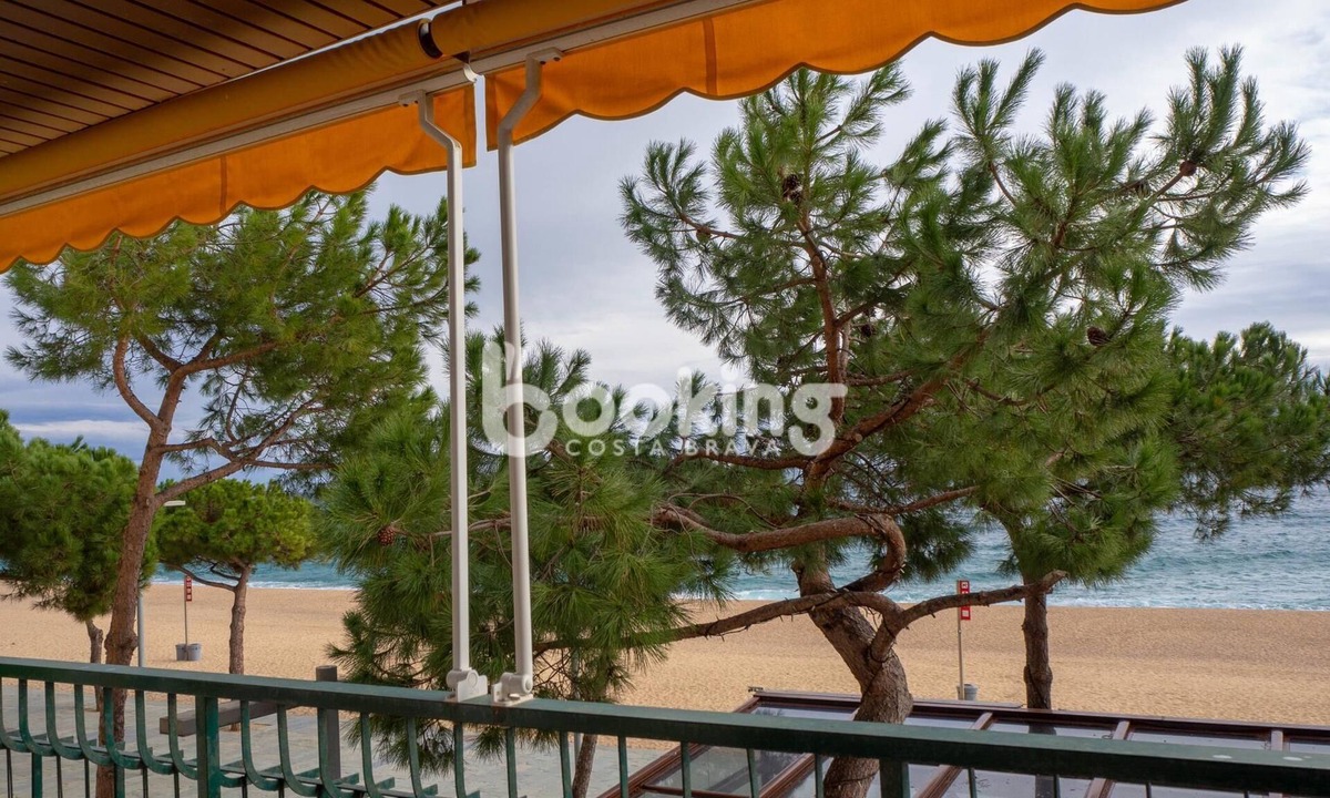 Platja d'Aro Apartment | CHARMING APARTMENT IN FIRST LINE OF SEA WITH PARKING