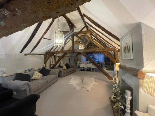Halstead Apartment | Charming Flat in the Heart of Castle Hedingham!