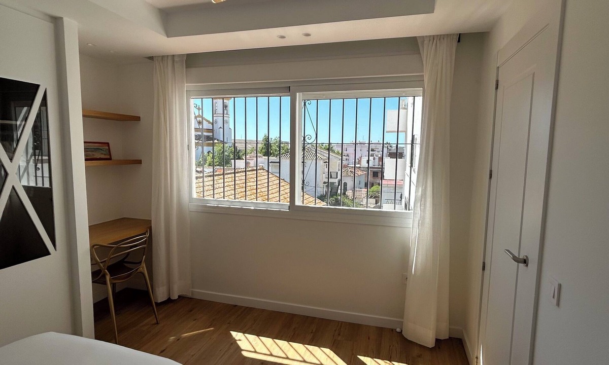Malaga-Este Apartment | Charming relax 2 bedroom apartment 200 meter to beach and 15 min bus city center