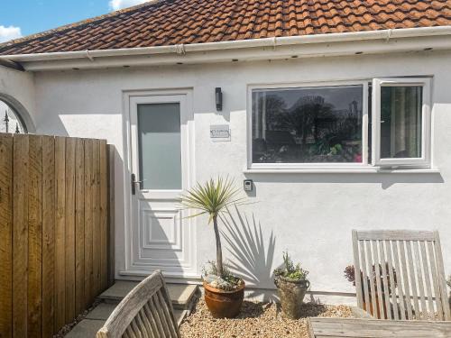Camborne House | Chi Lowen