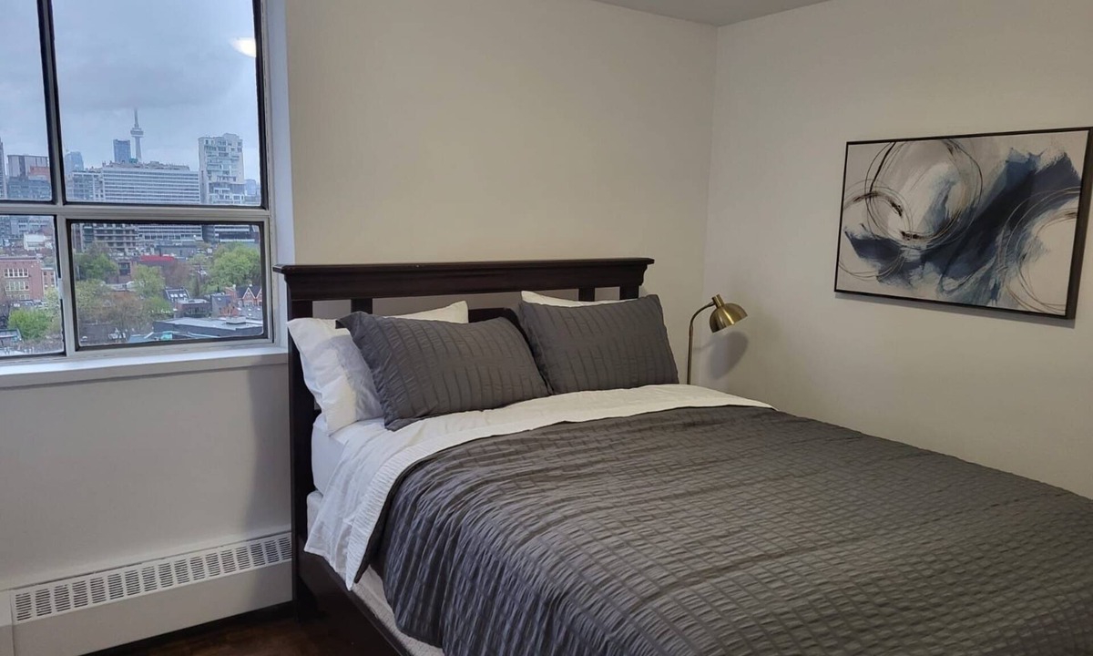 Summerhill Apartment | Chic Yorkville Retreat: Stylish Comfort in the Heart of Toronto