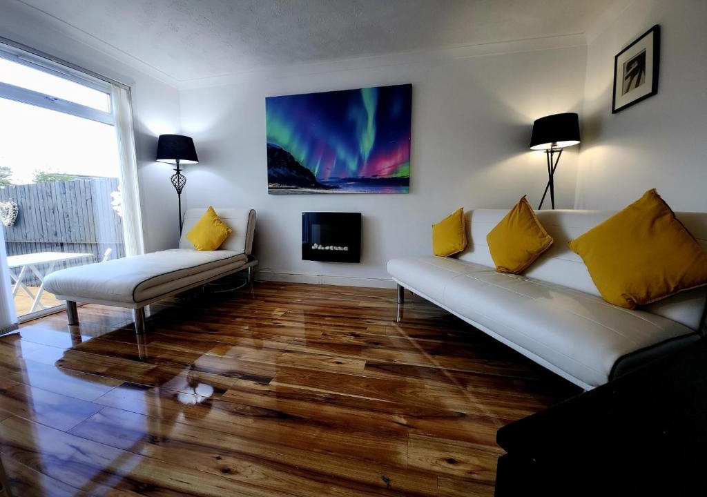 Balloch Apartment | Chill On Loch Lomond - FREE LOCAL TRAVEL