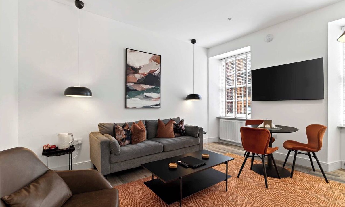 City Centre Glasgow Apartment | City Escape Just a Stone's Throw to Buchanan St