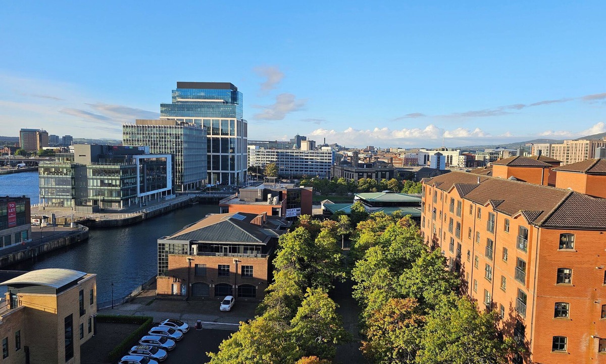 Belfast Apartment | CITY VIEWS STUNNING APARTMENT