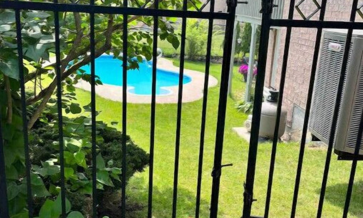 Whitby House | Clean, spacious, poolside entire lower level aptnn