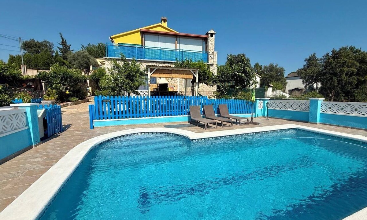 Macanet de la Selva Apartment | Club Villamar - Nice lower apartment in shared villa with private fenced swimming pool, small gym.