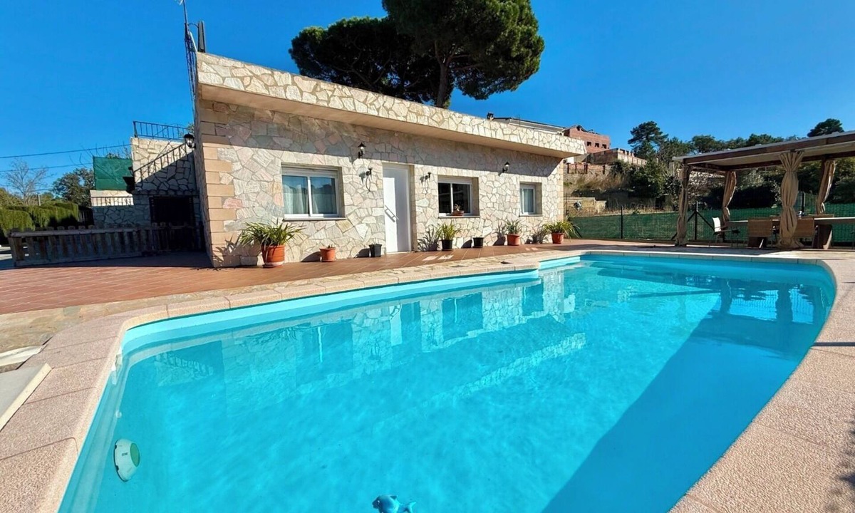 Mont Barbat Villa | Club Villamar - Nice villa with private swimming pool,barbecue, internet and panoramic views for .