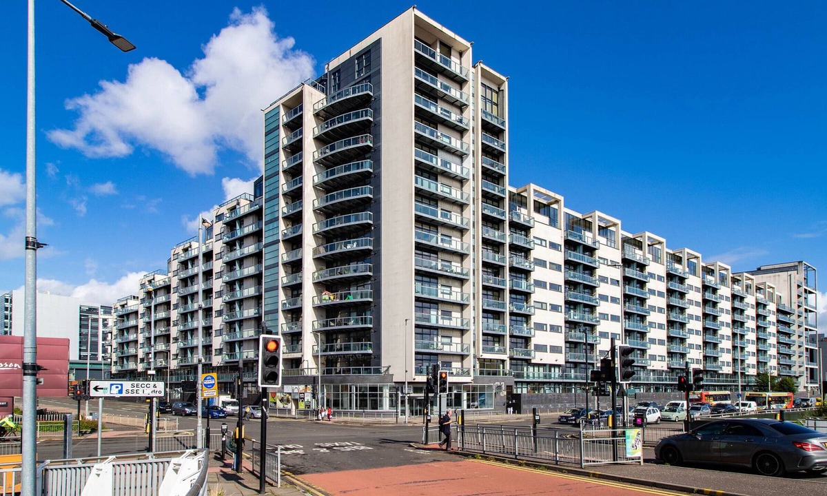 Finnieston Apartment | Clyde River View Apartment