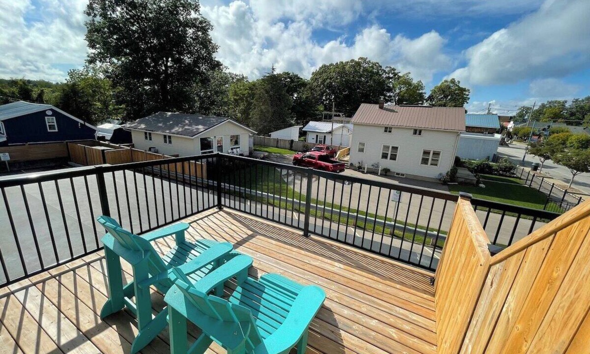Grand Bend Hotel | Coastal Suites in Grand Bend