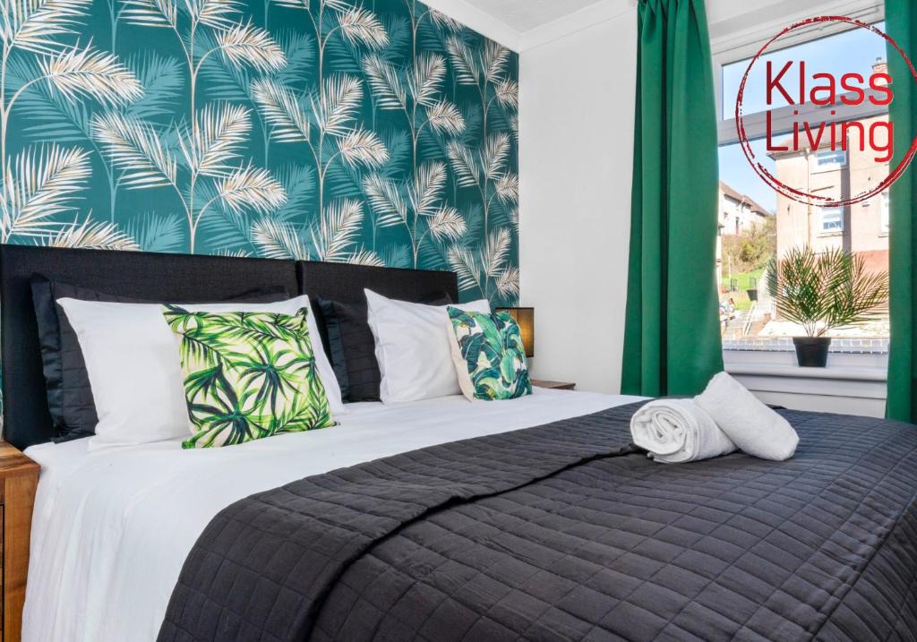 Coatbridge Apartment | Coats Street Apartment by Klass Living Coatbridge