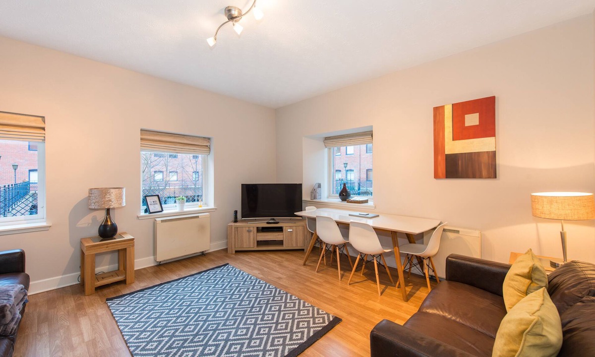 Slateford House | Comfortable 3 bedroom Apartment