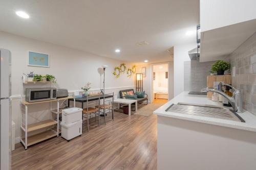 Agincourt North Apartment | Comfy Private Basement- Scarborough
