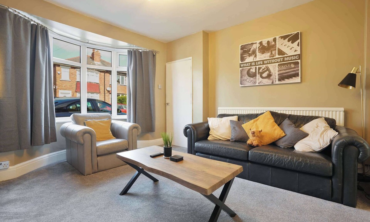 Doncaster House | Contractor Stays - Sleeps 5 - Free Parking