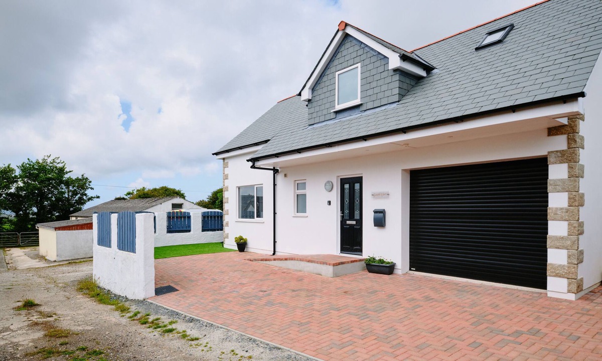 Connor Downs House | Cornwall, Sunset View, Close to Gwithian & St. Ives