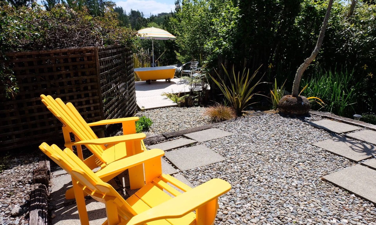 Upper Moutere Cottage | Corru Gate: Rural-Chic 2-3bdrm Cottage 7 acres near Mapua seaside village Nelson