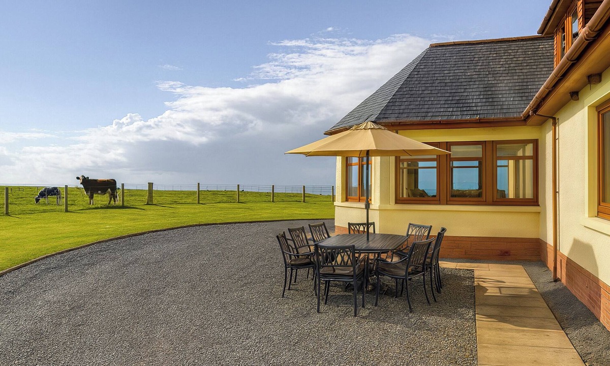 Stranraer Cottage | CORSEWALL CASTLE FARM LODGES, family friendly in Kirkcolm