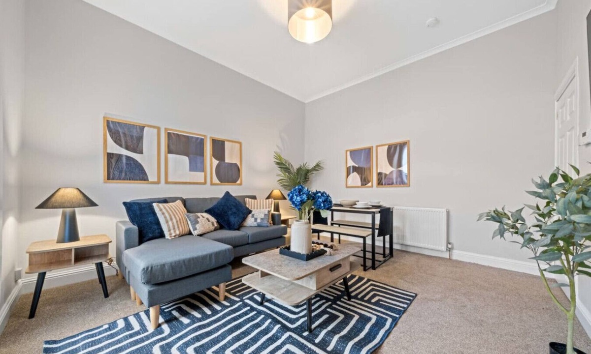 Cambuslang Apartment | Cosy 2 bed apartment in quiet area