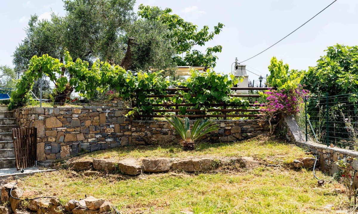 Torrazza Apartment | Cosy apartment for 4 guests with WIFI, A/C, pool and pets allowed