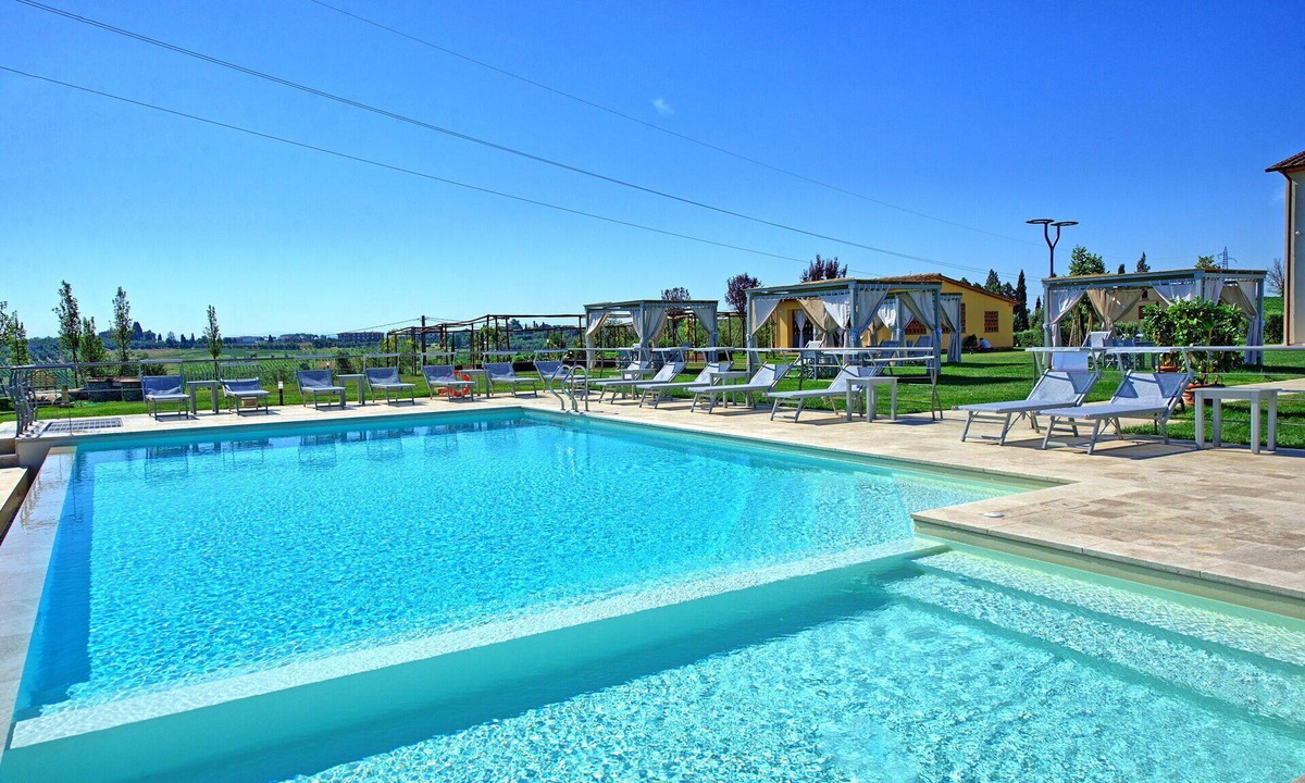 Vinci Apartment | Cosy apartment for 4 guests with WIFI, A/C, pool, TV and panoramic view