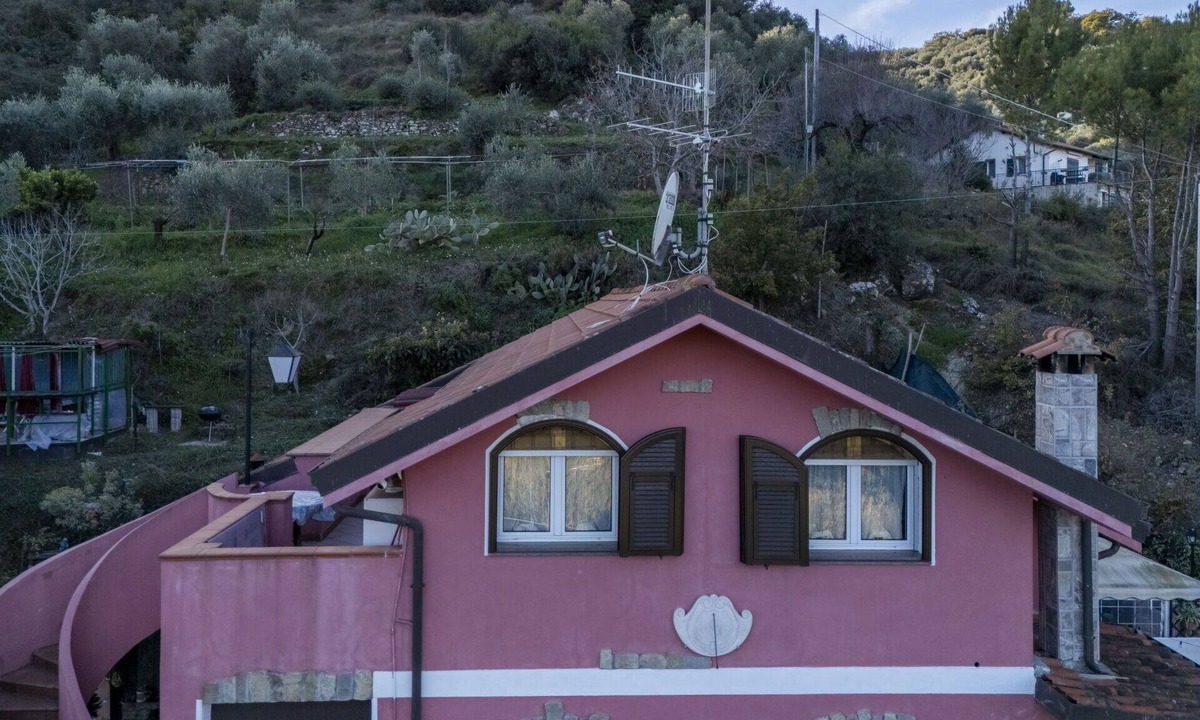 Torrazza Apartment | Cosy apartment for 4 people with WIFI, A/C, TV, balcony and panoramic view