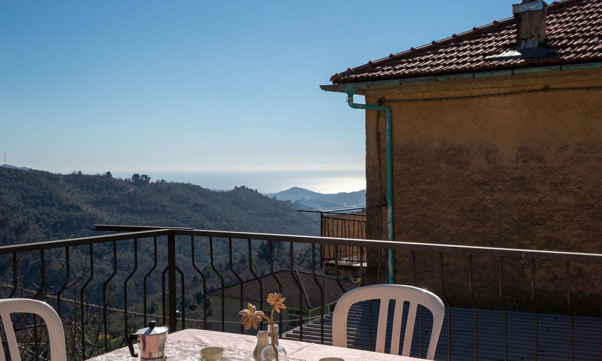 Vasia Apartment | Cosy apartment for 4 people with WIFI, TV, balcony and pets allowed