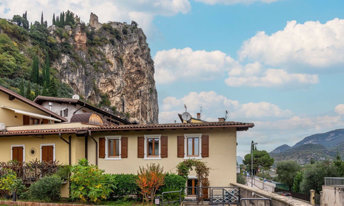 Arco Apartment | Cosy apartment for 6 guests with TV and patio