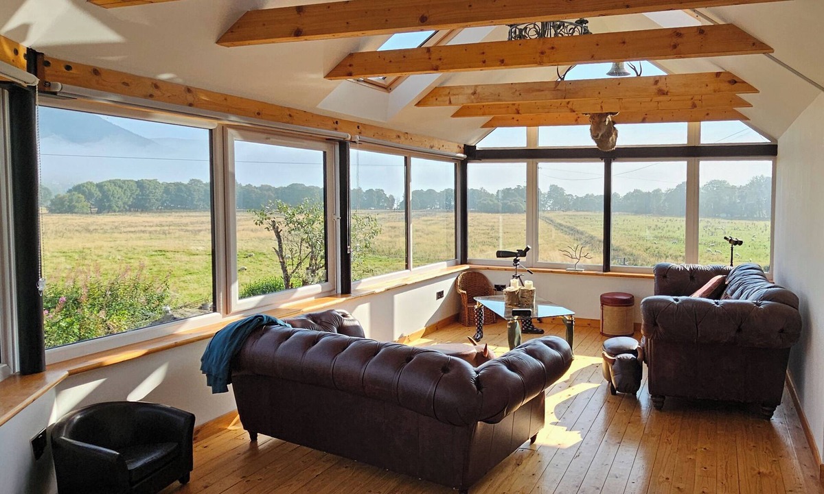 Lochearnhead Cottage | Cosy Cottage close to Munros and Cycle path in Lochearnhead