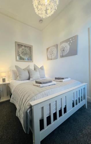 Stirling House | Cosy Cottage